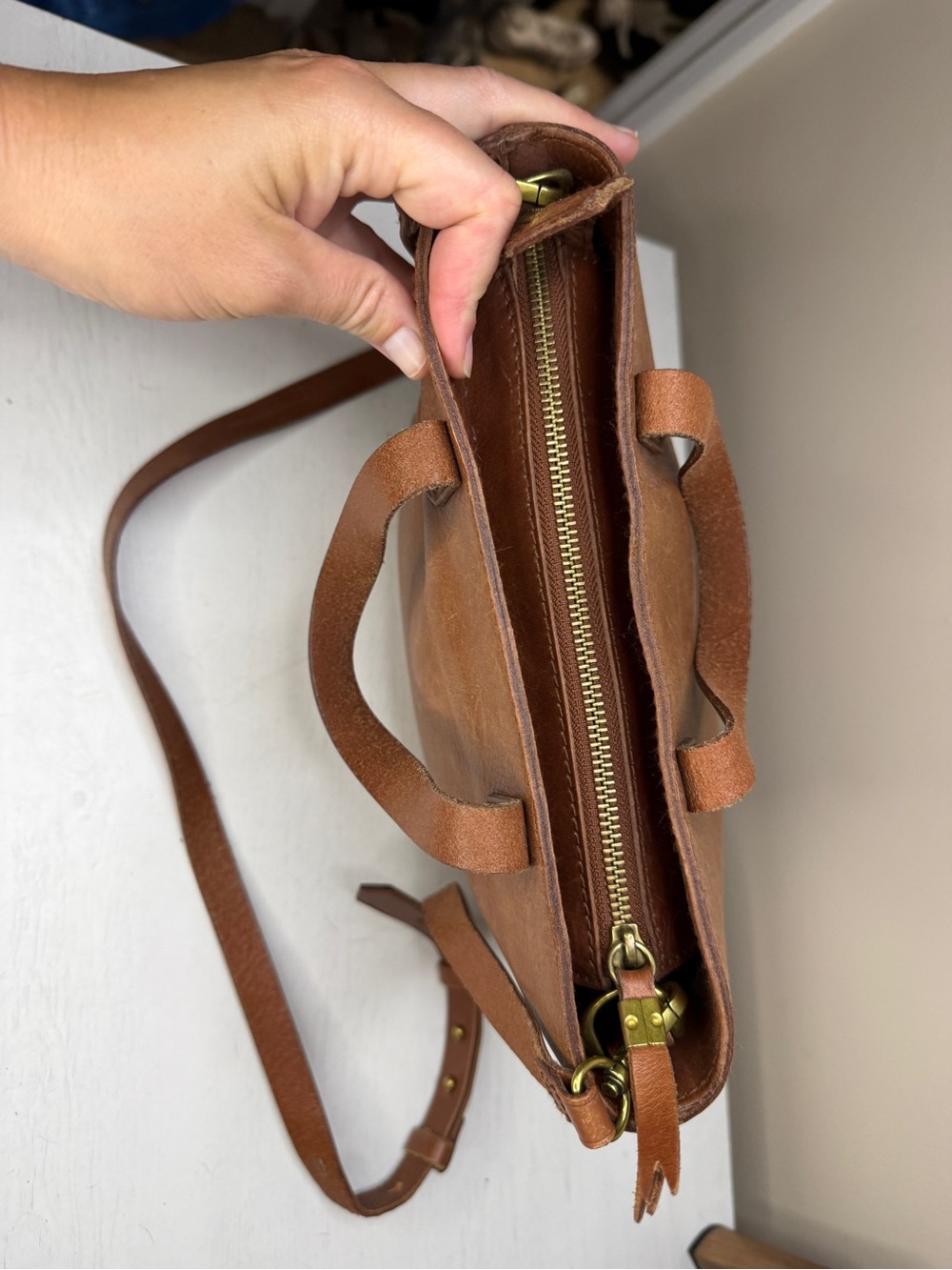 MADEWELL Mini Transport Crossbody Leather Minimal Tote - Picture 8 of 14